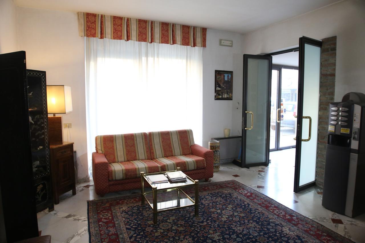 Hotel Paris Castel Goffredo Luaran gambar